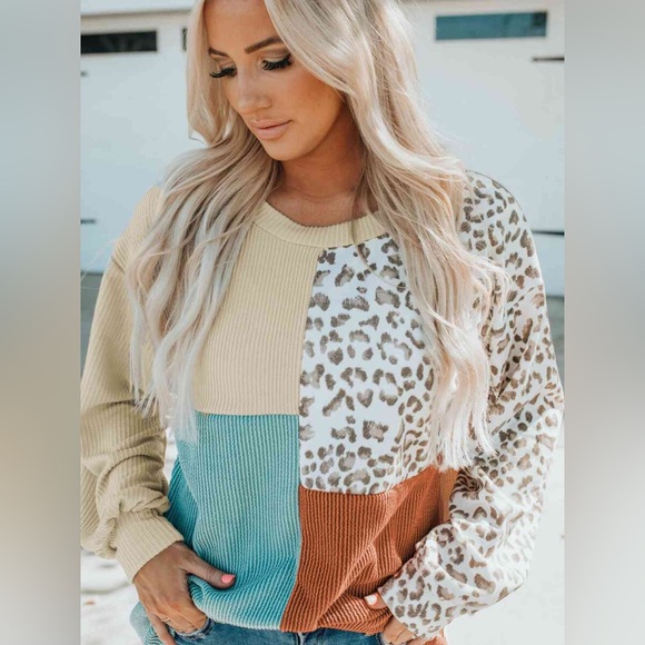 NWOT Leopard Color Block Sweatshirt - Picture 10 of 10